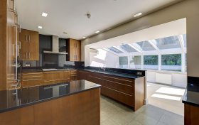 West Heath Road Hampstead NW3 7TN