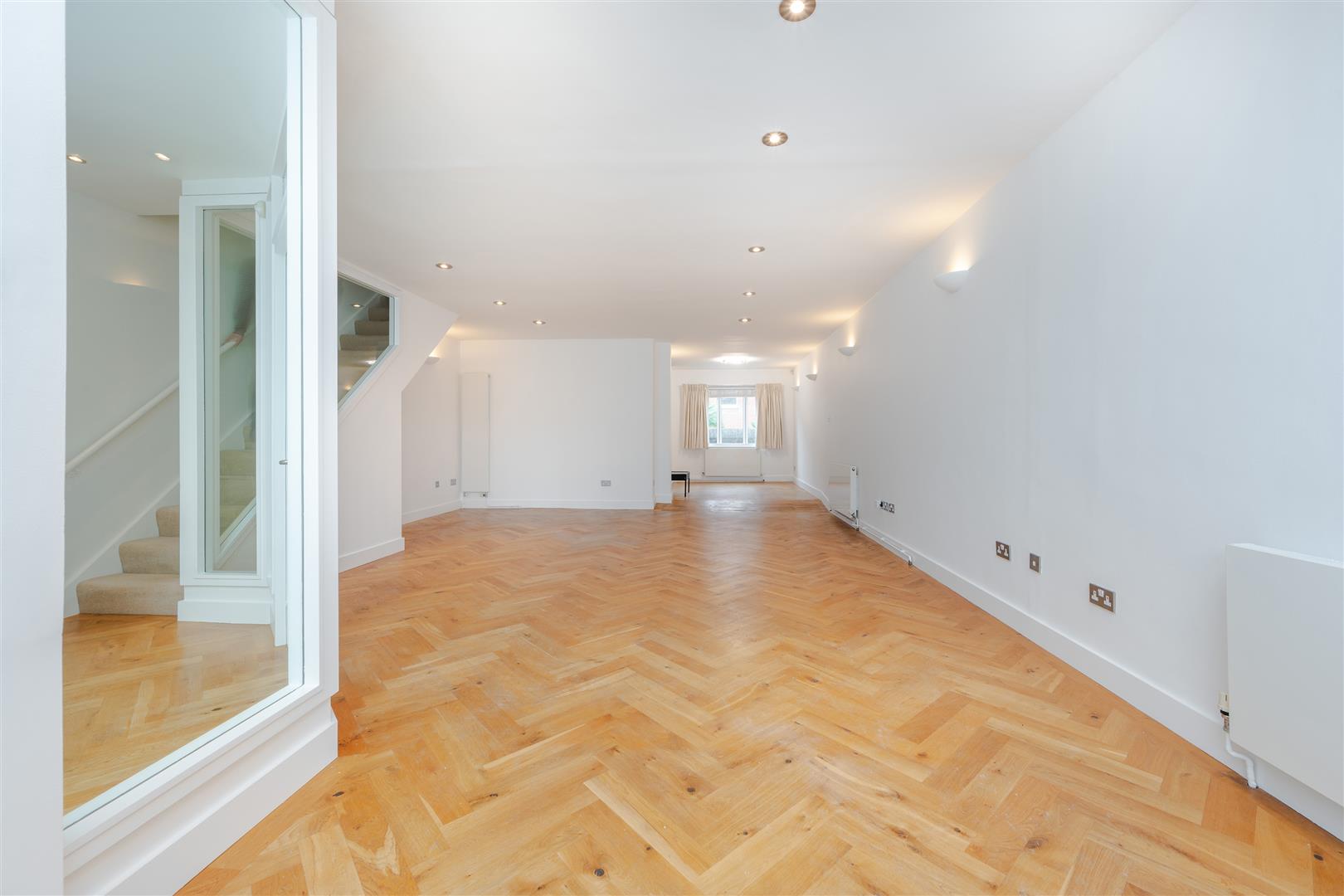 Maryon Mews, Hampstead, NW3 2PU