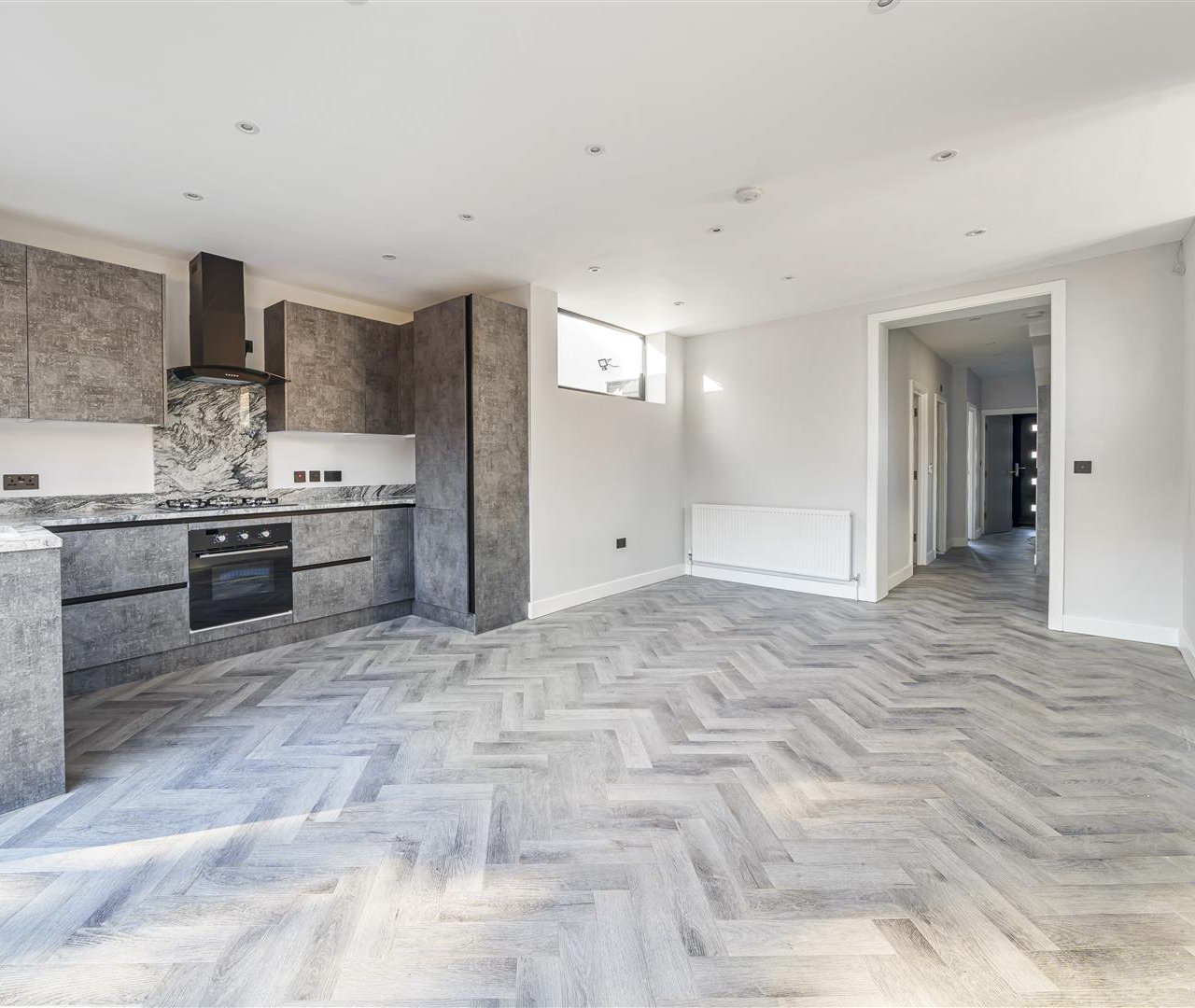 Garden Apartment, Pennine Drive Golders Green Estate NW2 1NR