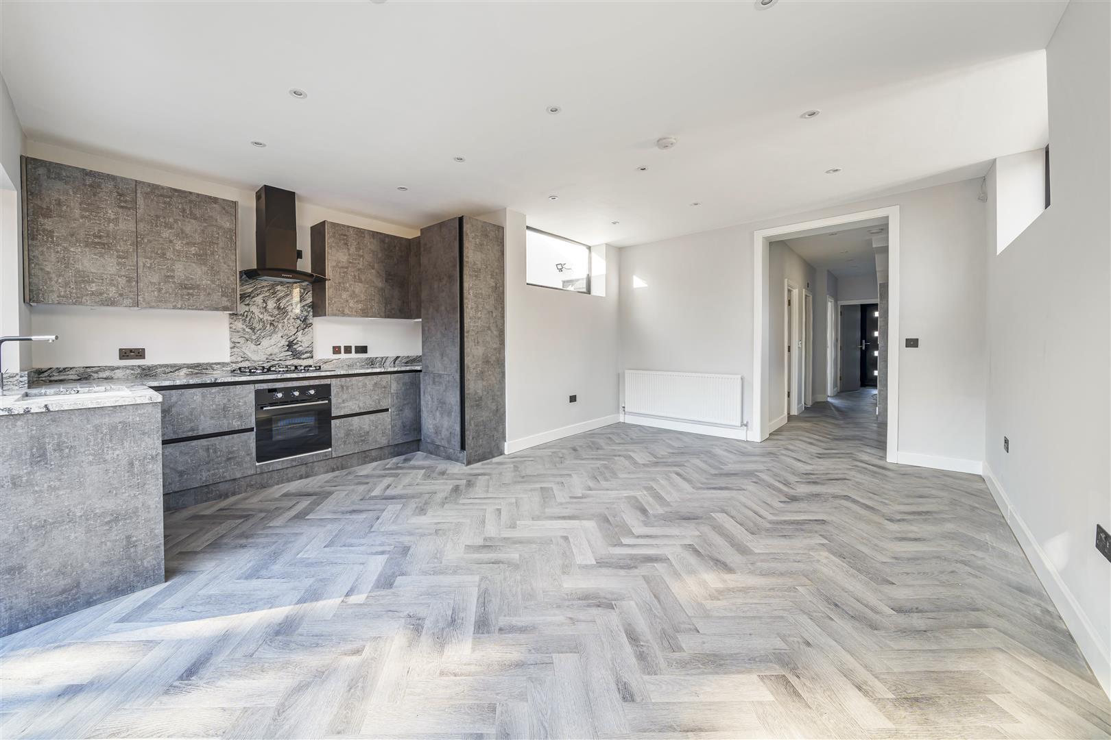 Garden Apartment, Pennine Drive Golders Green Estate NW2 1NR