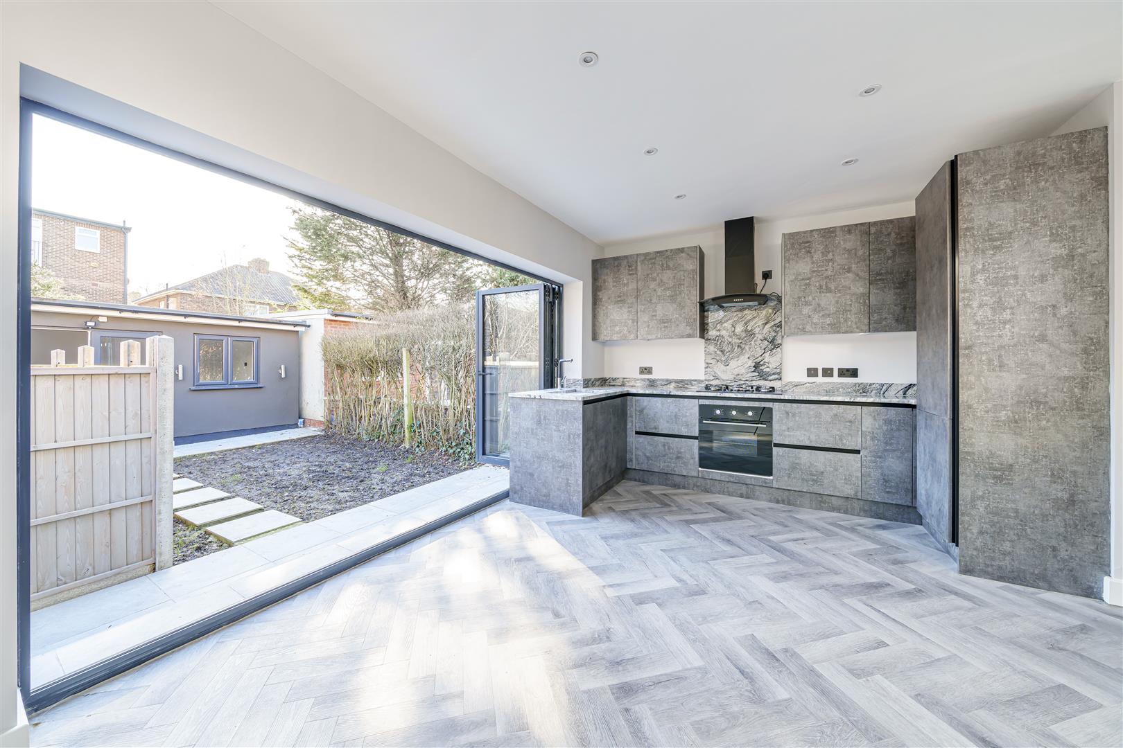 Garden Apartment, Pennine Drive Golders Green Estate NW2 1NR