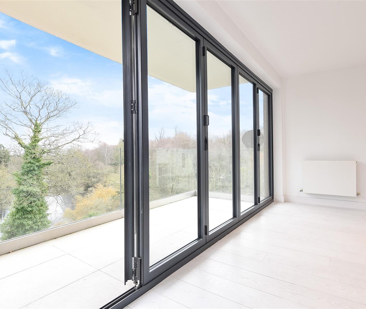 Vale Of Health Hampstead NW3 1AP