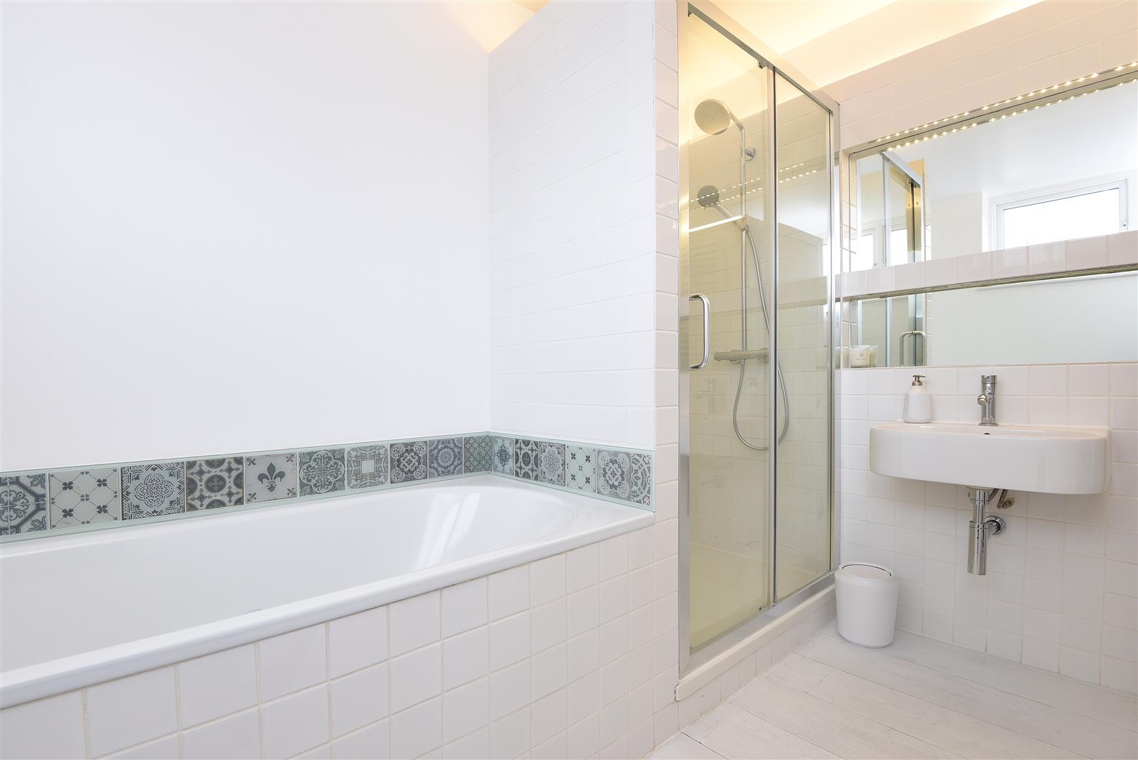 Vale Of Health Hampstead NW3 1AP