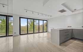 Vale Of Health, Hampstead, NW3 1AP
