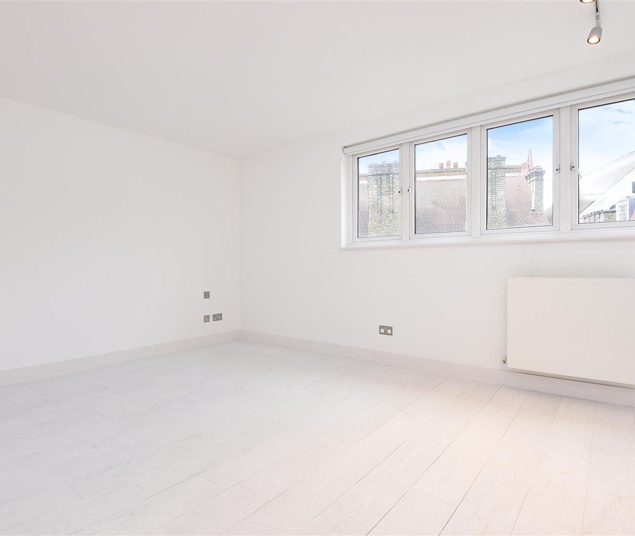 Vale Of Health Hampstead NW3 1AP