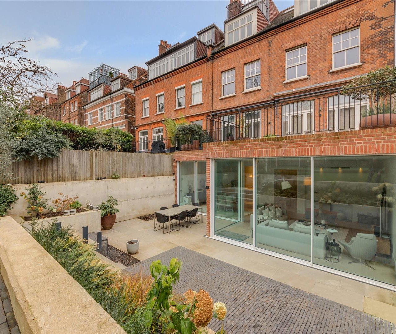 Maresfield Gardens Hampstead NW3 5SD