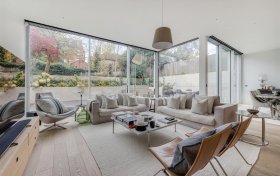 Maresfield Gardens Hampstead NW3 5SD