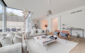 Maresfield Gardens Hampstead NW3 5SD