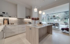 Maresfield Gardens Hampstead NW3 5SD