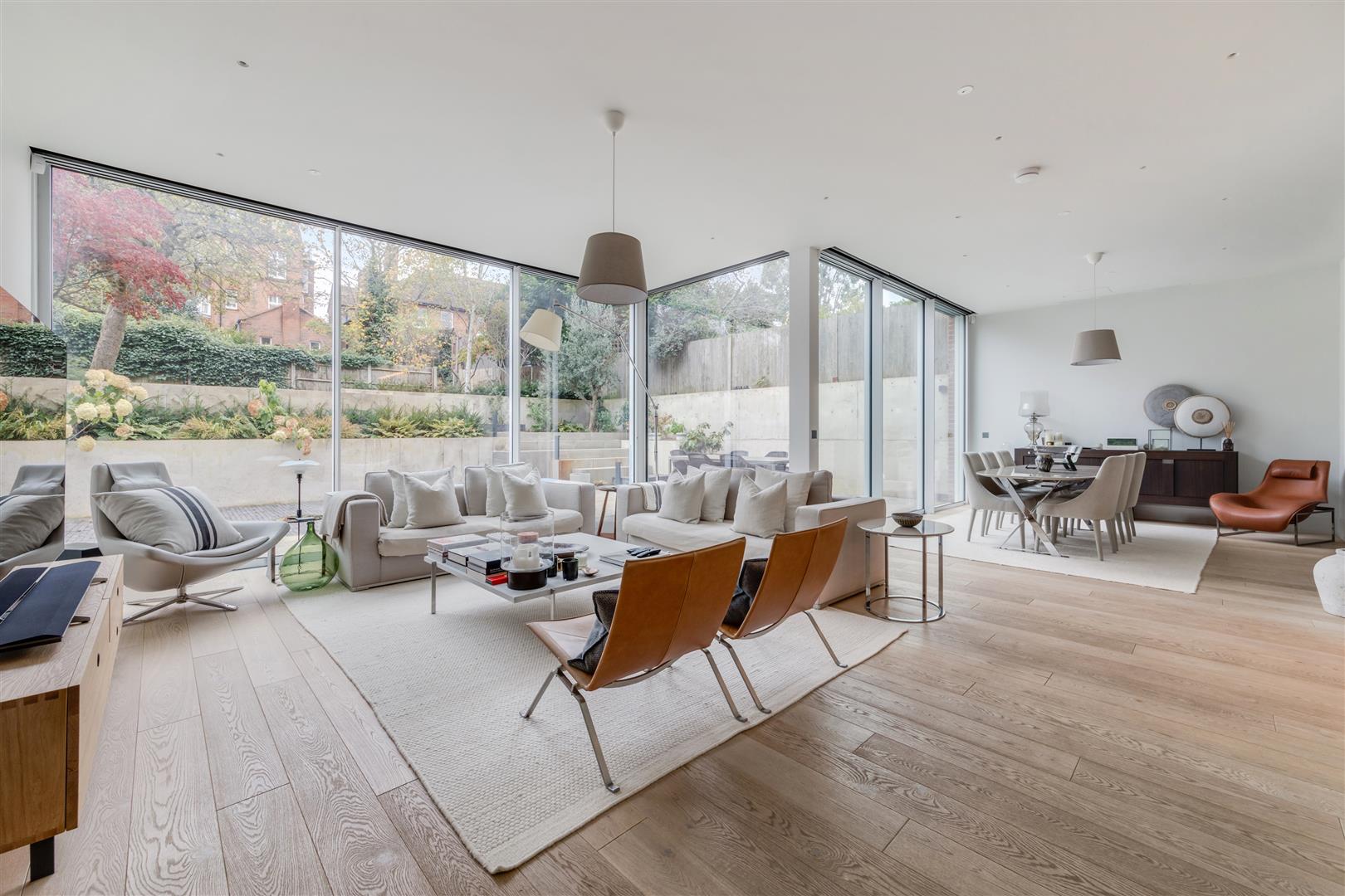 Maresfield Gardens Hampstead NW3 5SD