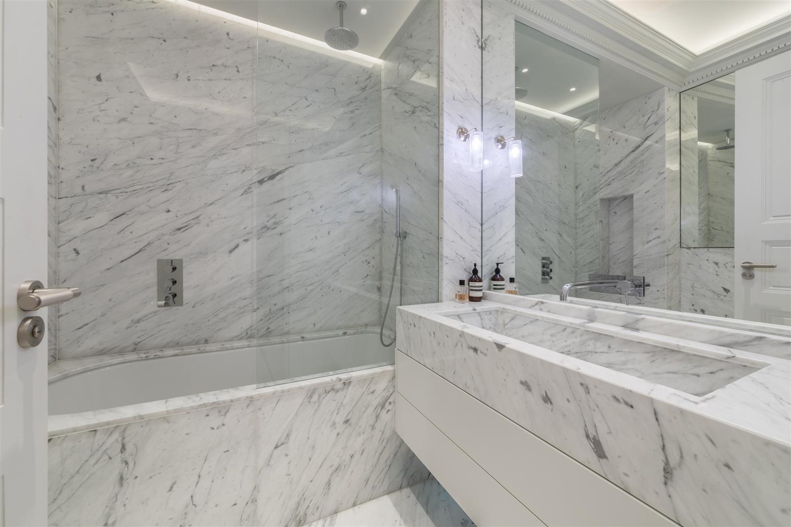 Maresfield Gardens Hampstead NW3 5SD