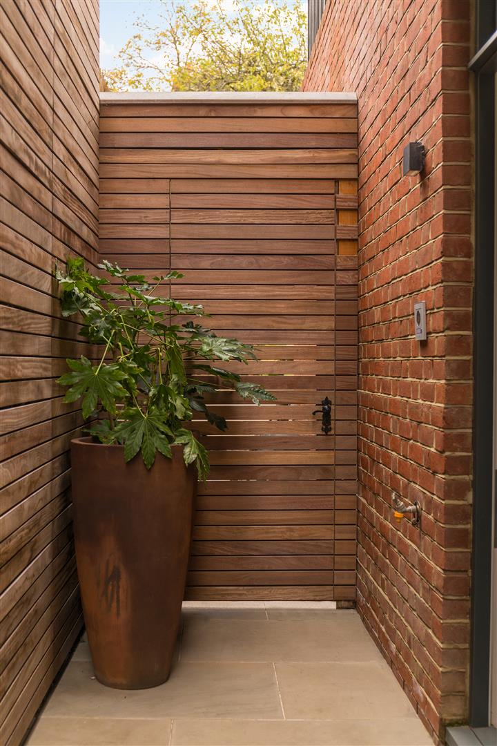 Maresfield Gardens Hampstead NW3 5SD