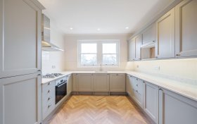 Oak Hill House, Hampstead, NW3 7LP
