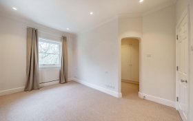 Oak Hill House, Hampstead, NW3 7LP