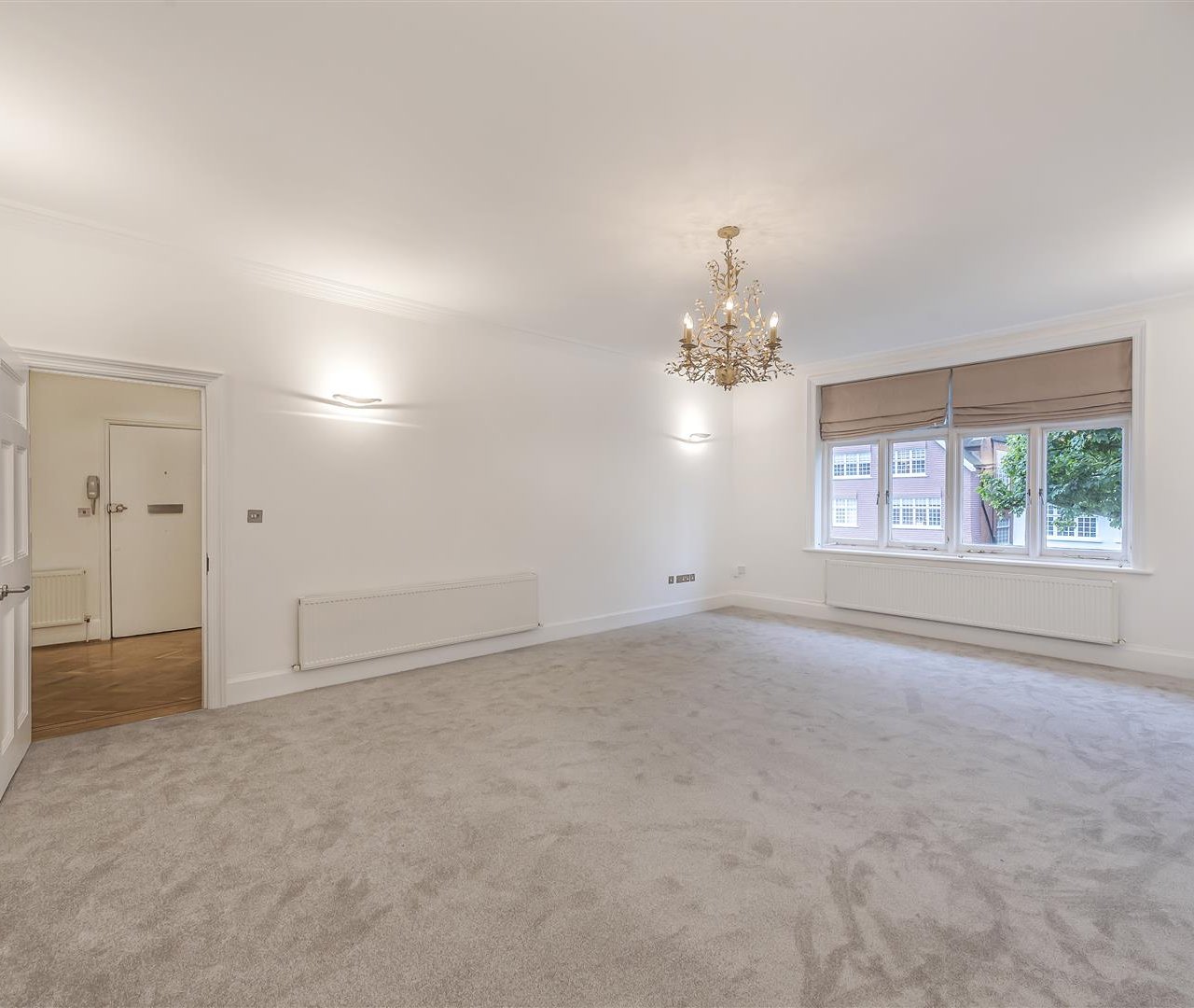 Bracknell Gardens Hampstead NW3 7ED