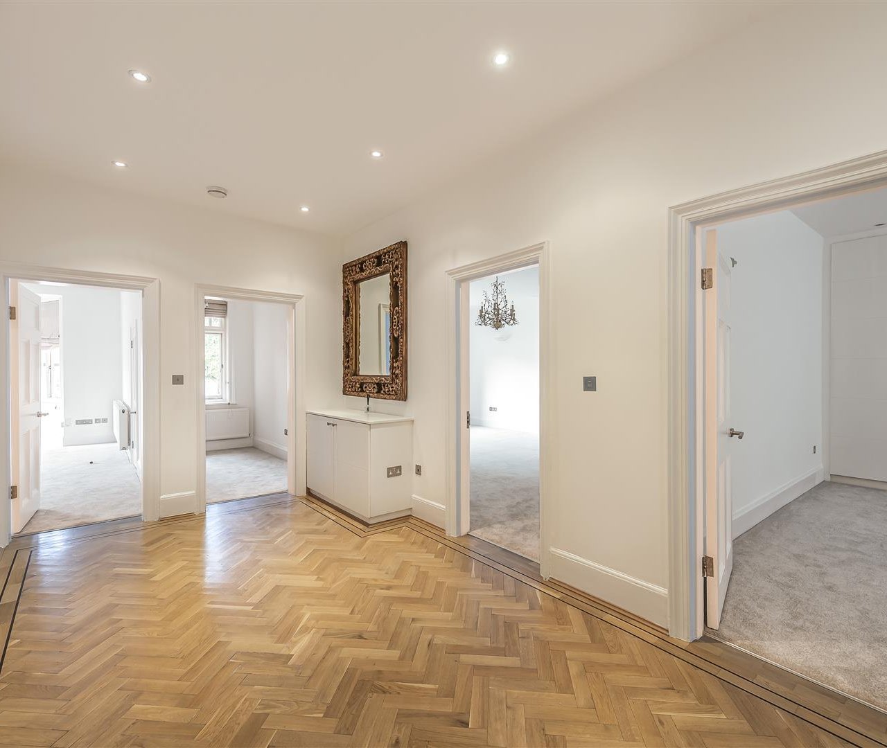 Bracknell Gardens Hampstead NW3 7ED