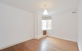 Frognal Lane Hampstead NW3 7EA