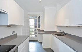 Frognal Lane Hampstead NW3 7EA