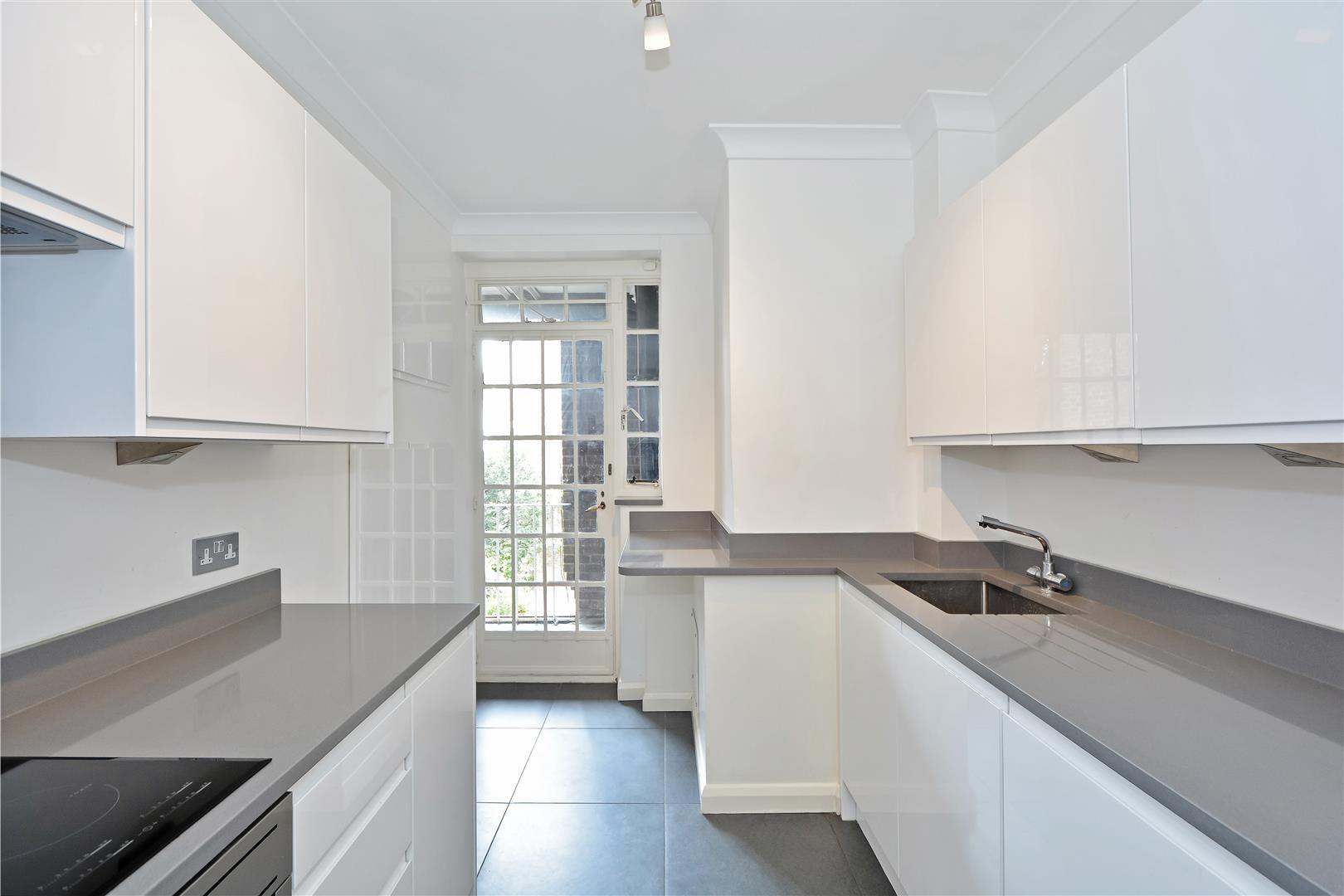 Frognal Lane Hampstead NW3 7EA