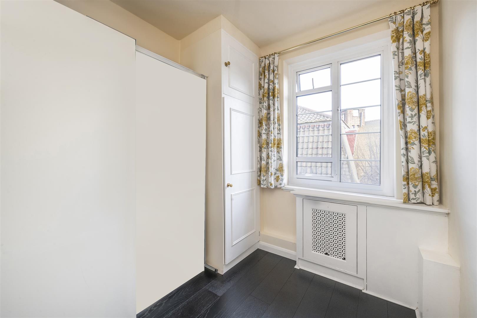 Frognal Lane, Hampstead, NW3 7EA