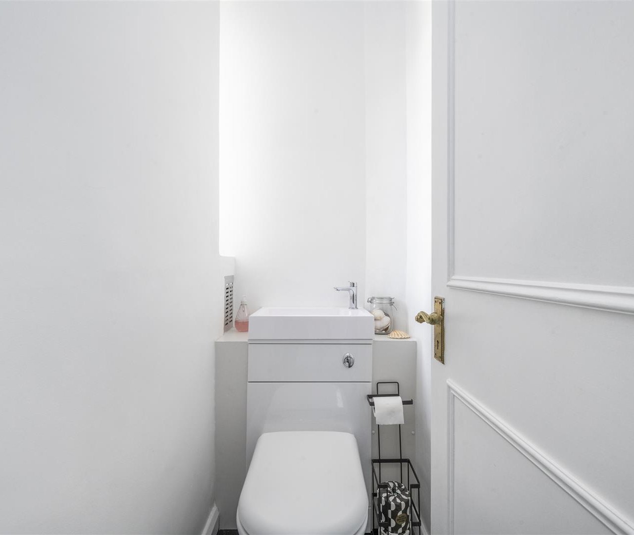 Frognal Lane, Hampstead, NW3 7EA