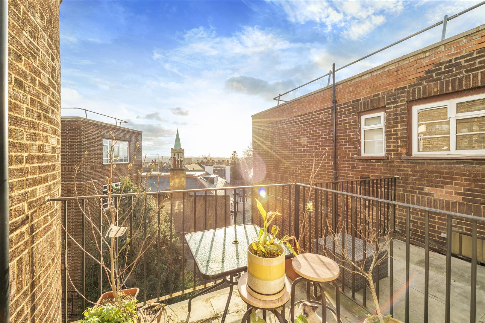 Frognal Lane, Hampstead, NW3 7EA