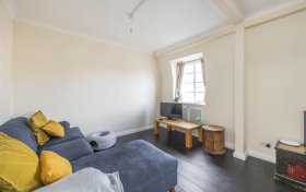 Frognal Lane, Hampstead, NW3 7EA