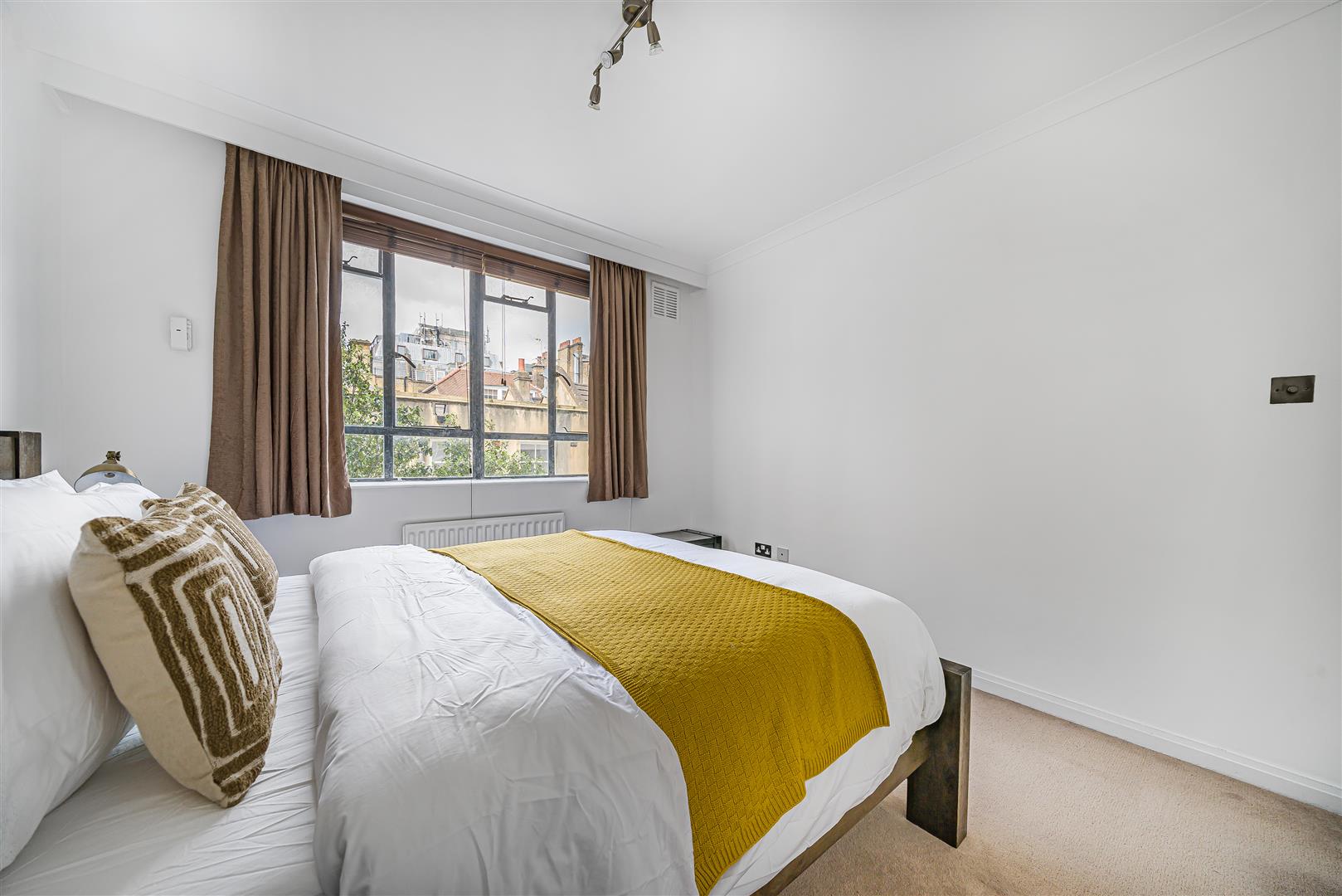 Wimpole Street, Marylebone, W1G 8AR