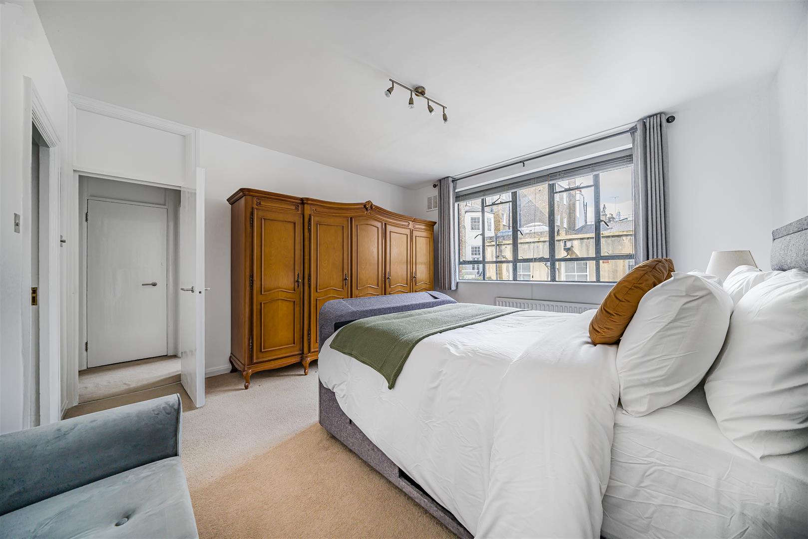 Wimpole Street, Marylebone, W1G 8AR