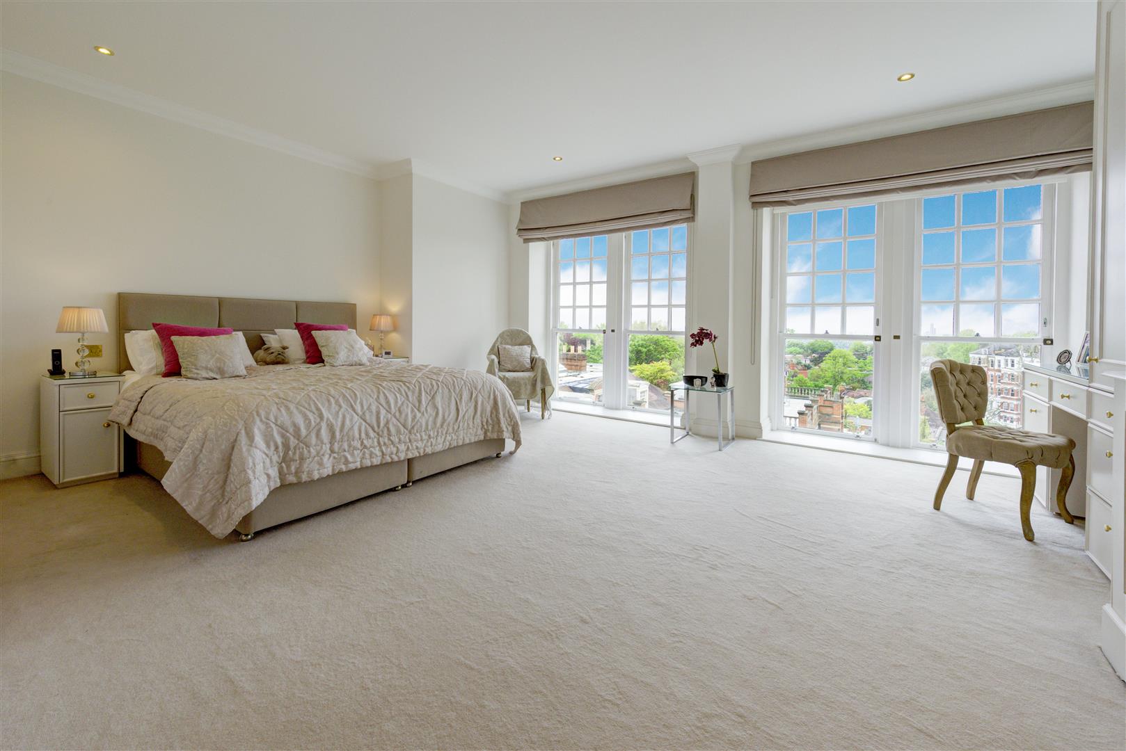 Frognal Rise Hampstead Village NW3 6PZ