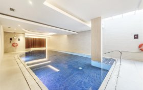 Frognal Rise Hampstead Village NW3 6PZ