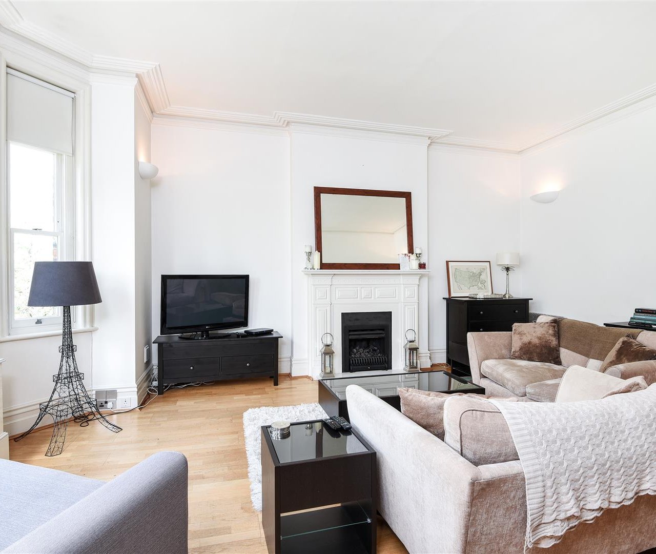 Chesterford Gardens, Hampstead, NW3 7DE