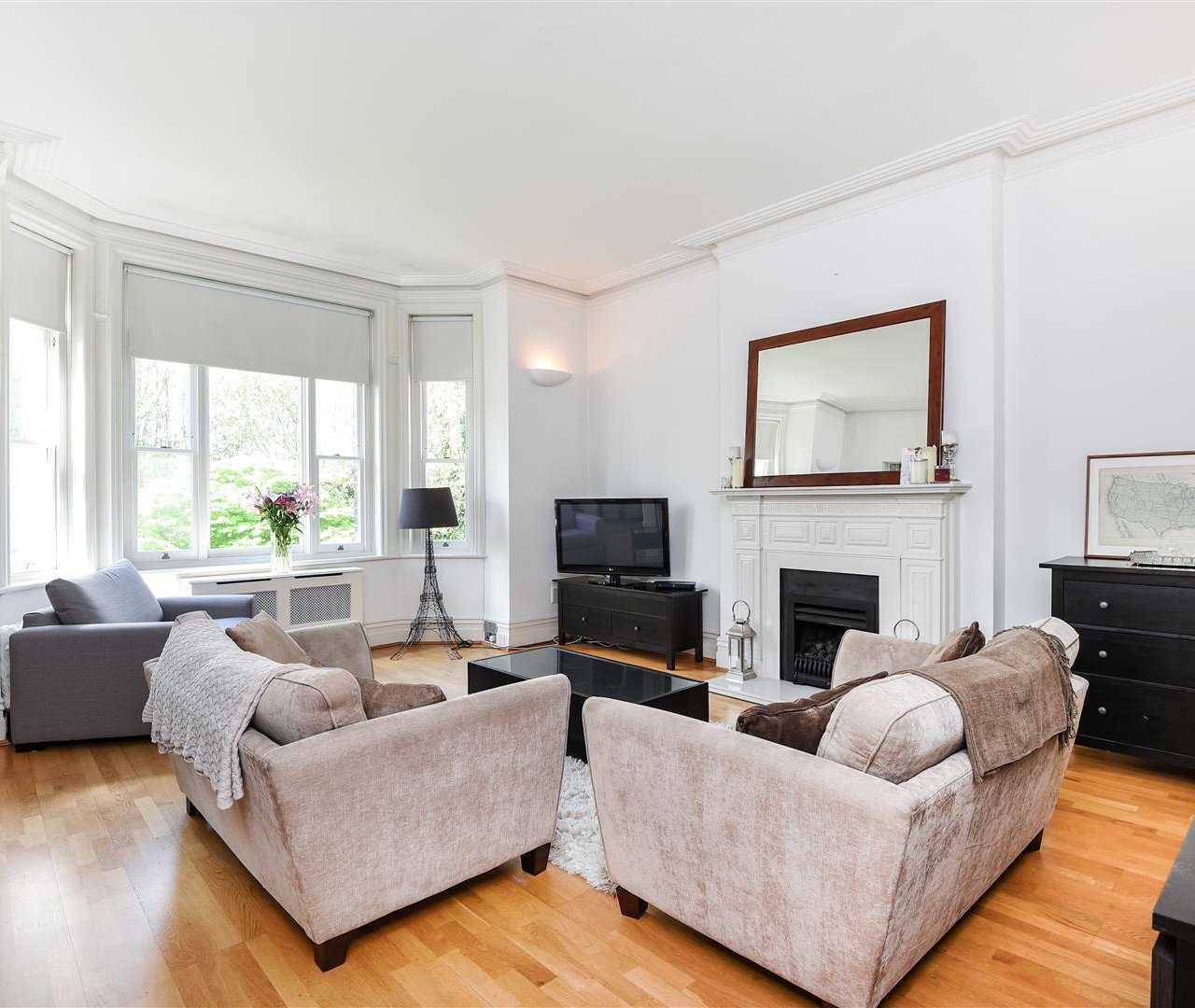 Chesterford Gardens, Hampstead, NW3 7DE