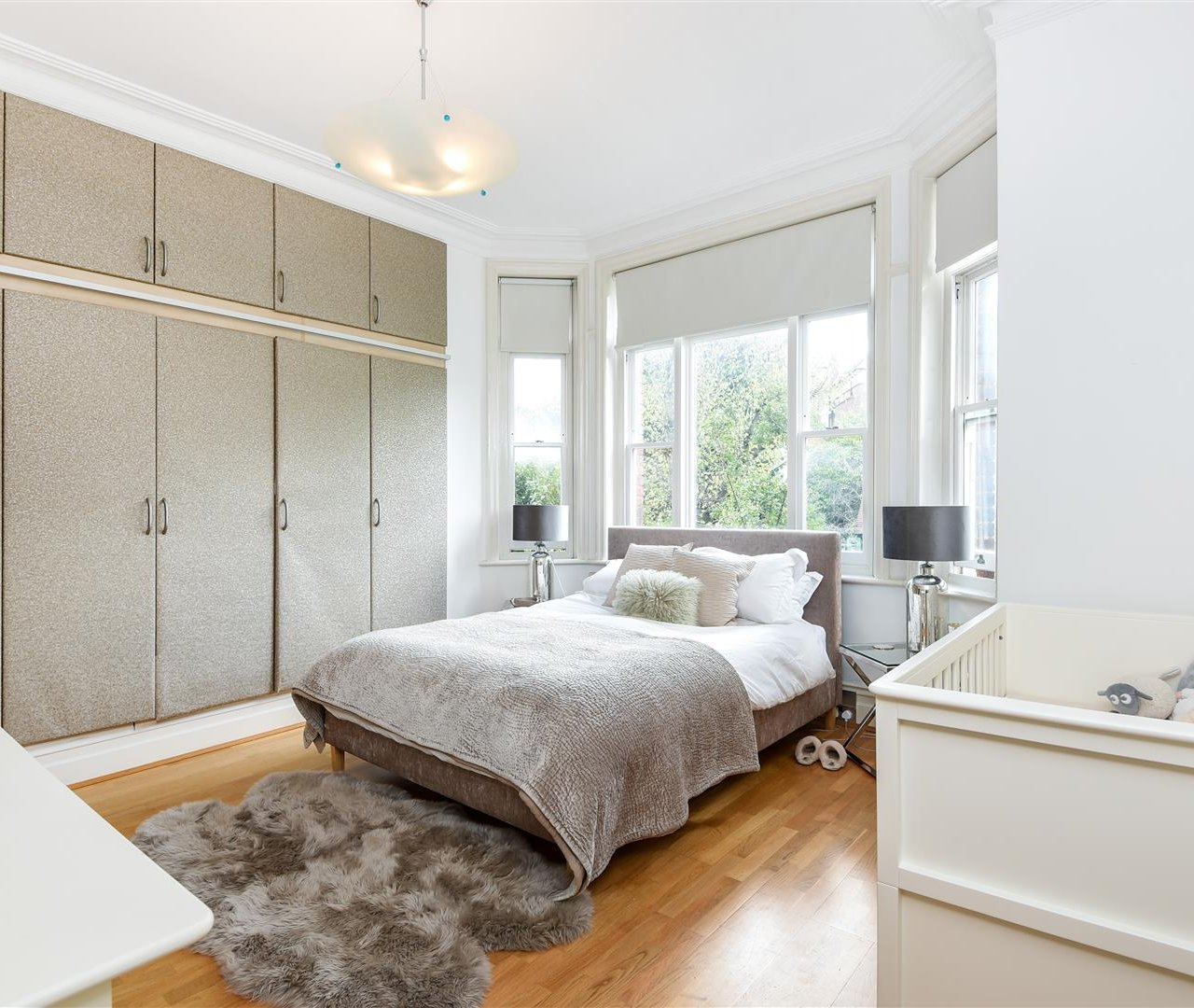 Chesterford Gardens, Hampstead, NW3 7DE