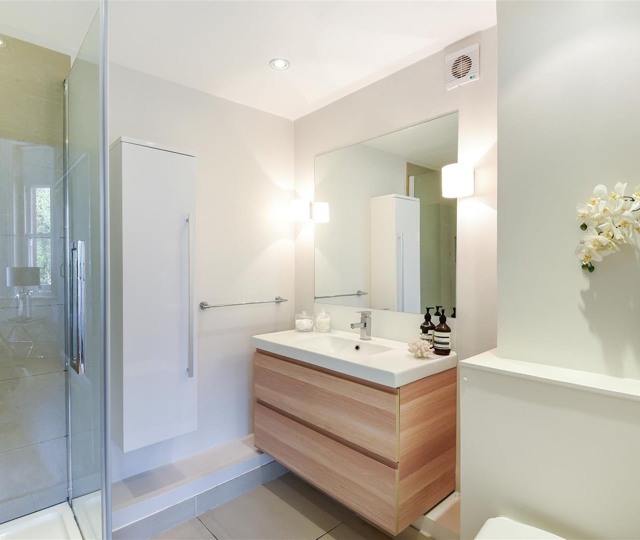 Chesterford Gardens, Hampstead, NW3 7DE