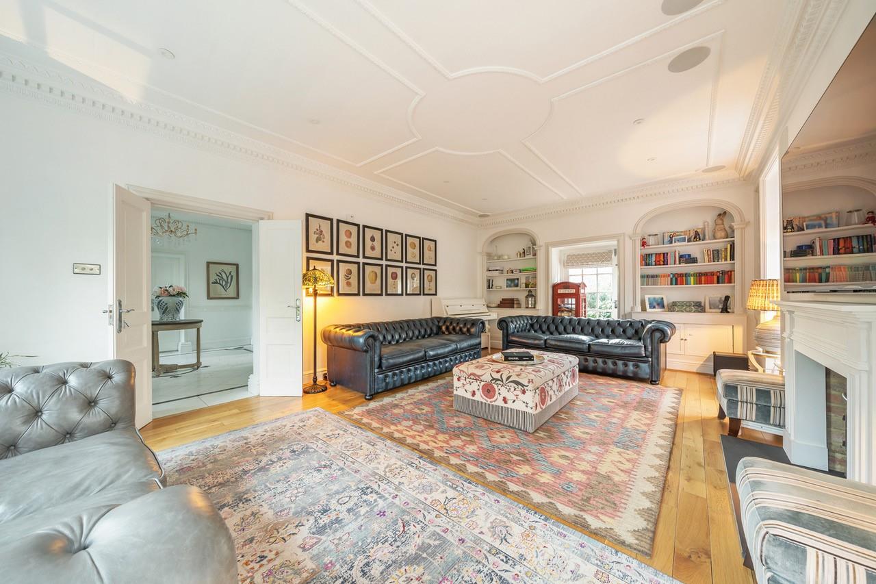 Wellgarth Road Hampstead Garden Suburb NW11 7HP