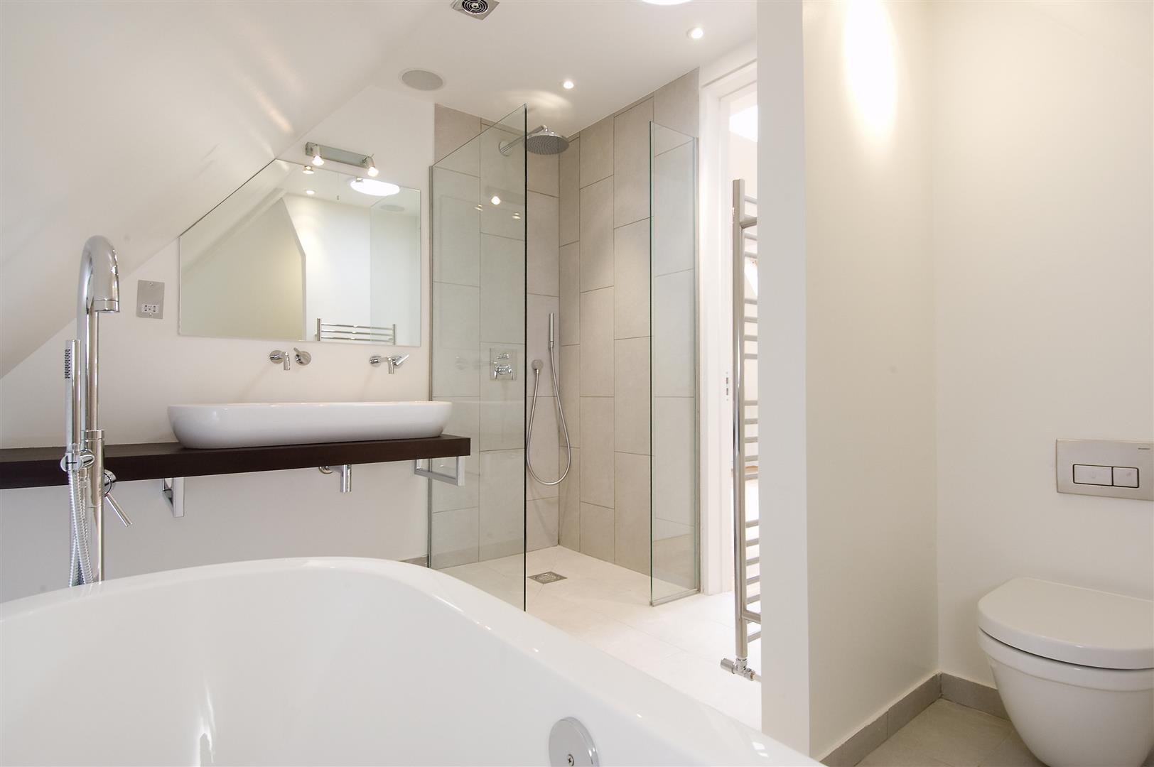 Templewood Avenue Hampstead NW3 7UY