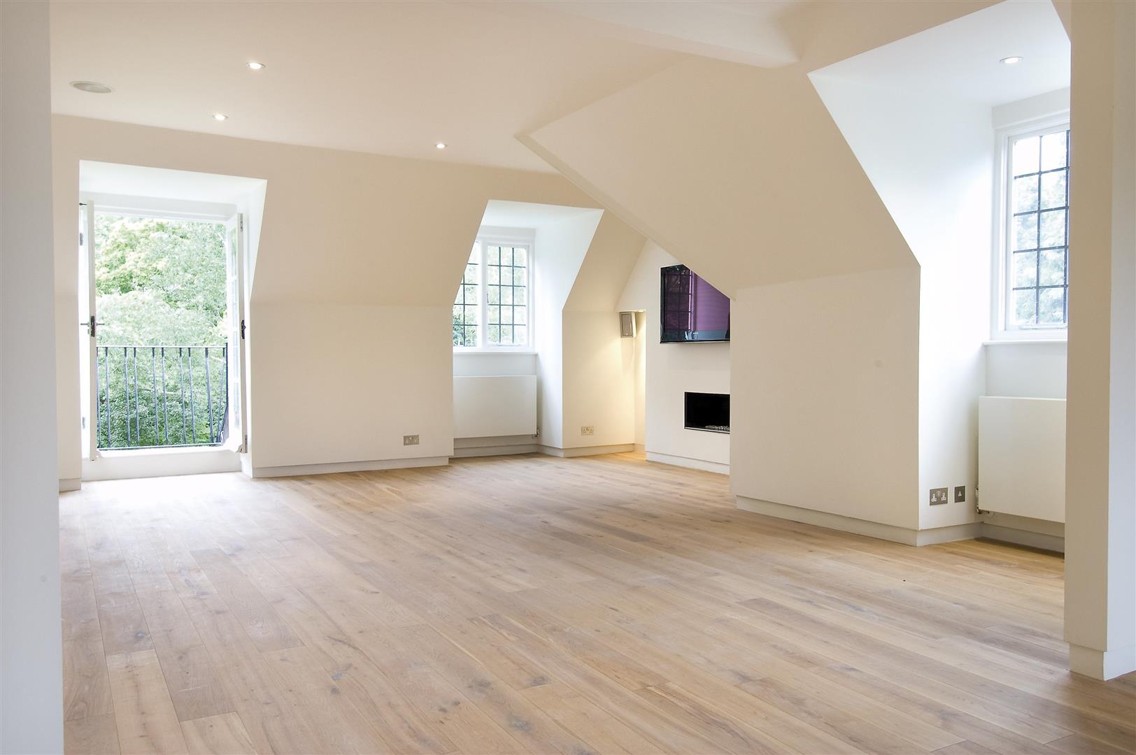 Templewood Avenue Hampstead NW3 7UY