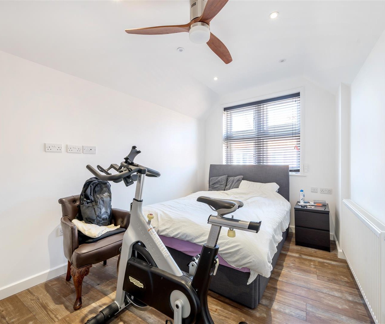 Heath Street, Hampstead Village, NW3 6TE