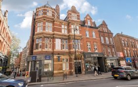 Heath Street, Hampstead Village, NW3 6TE