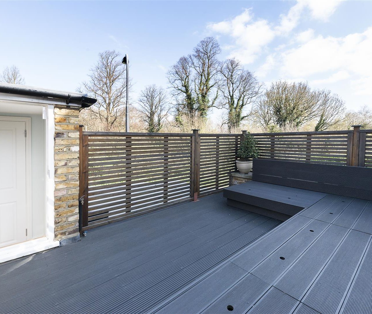 Squires Mount Cottages Hampstead NW3 1EE