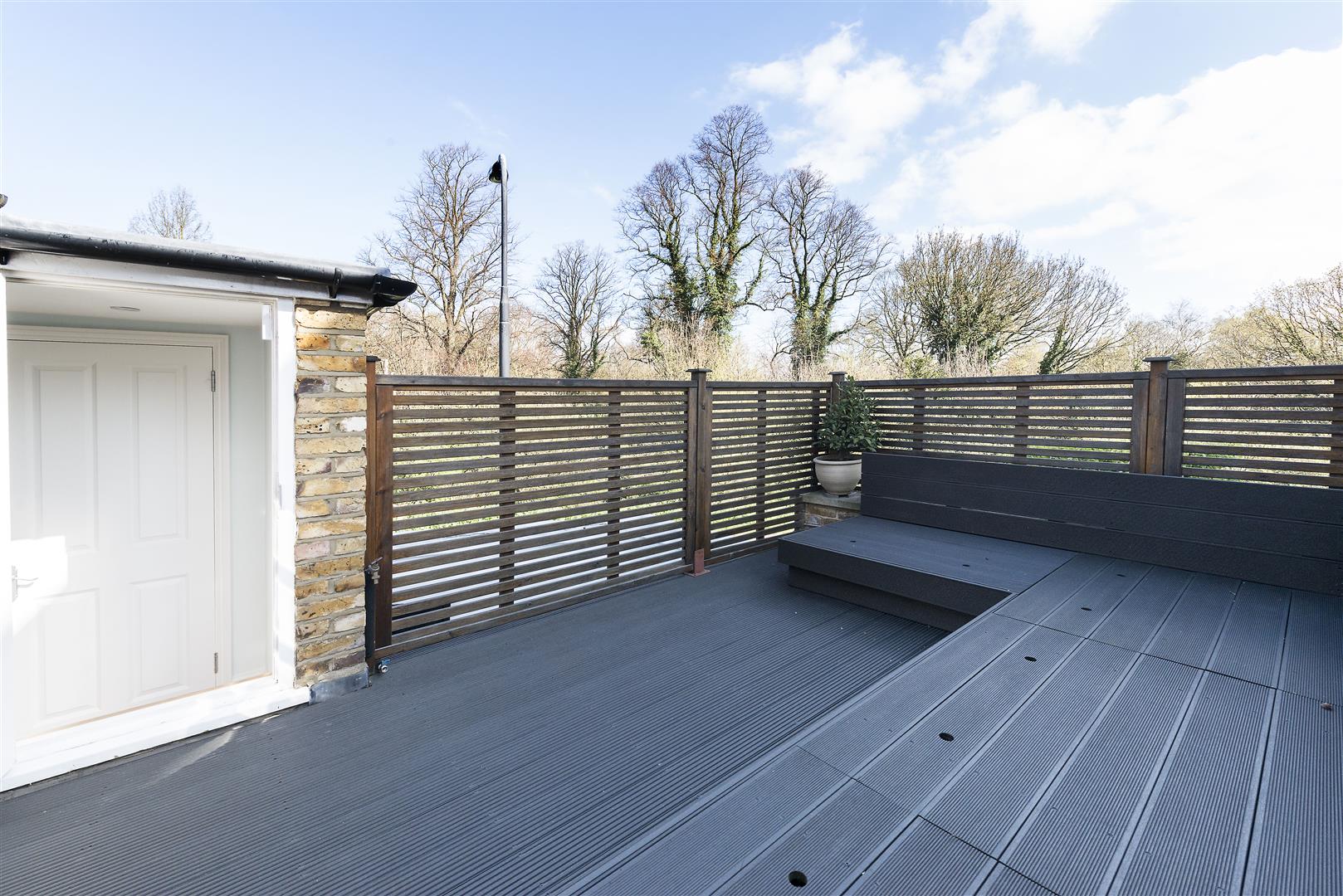 Squires Mount Cottages Hampstead NW3 1EE