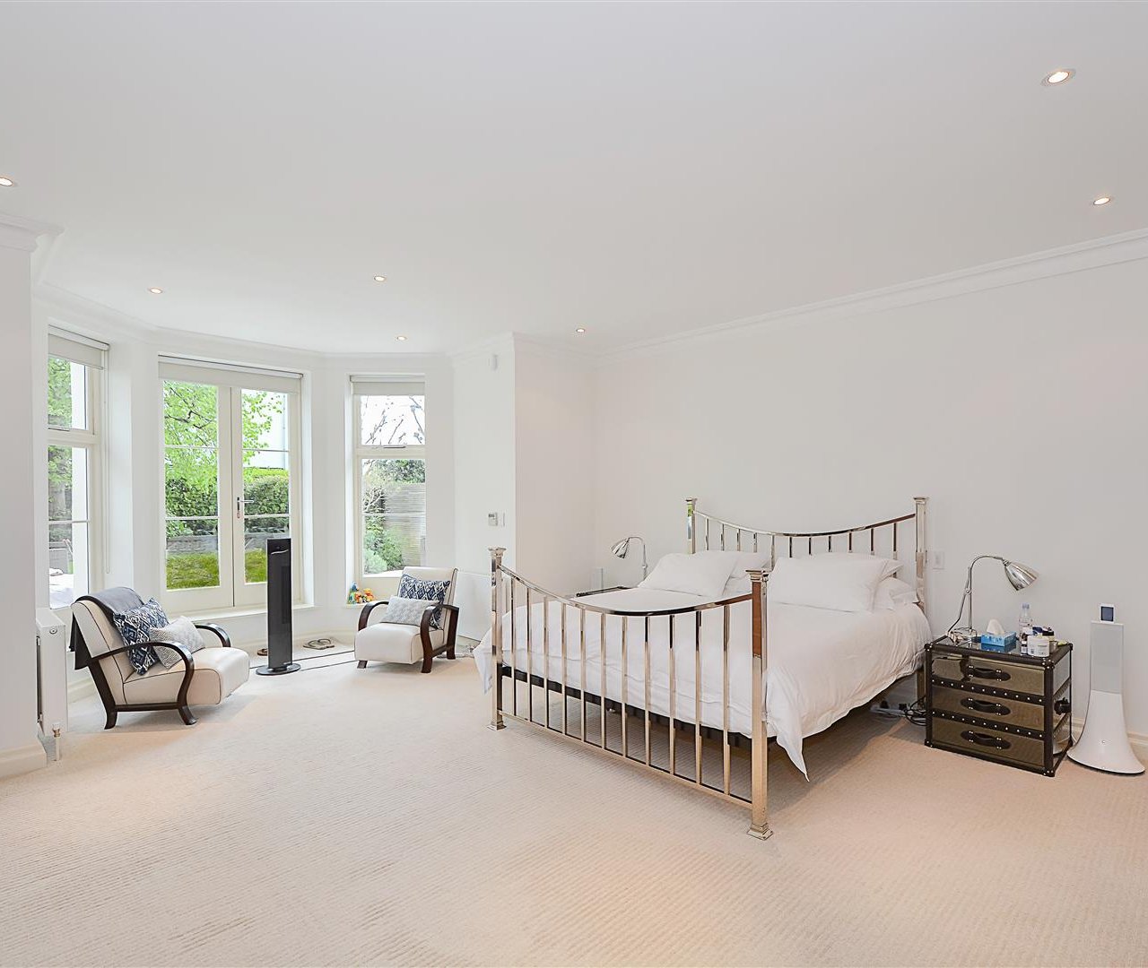 Belsize Grove London NW3 4UR