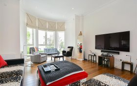 Belsize Grove London NW3 4UR