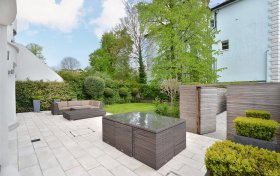 Belsize Grove London NW3 4UR