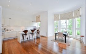 Belsize Grove London NW3 4UR