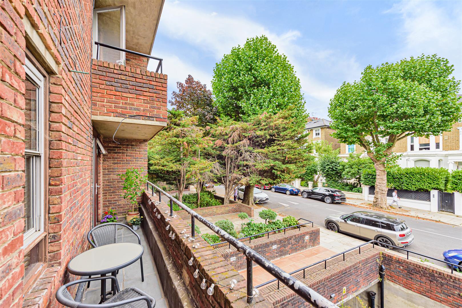 Steeles Road Belsize Park NW3 4SB