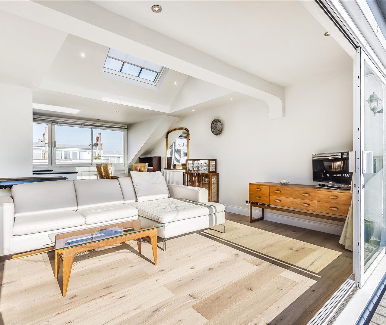 Carlingford Road, Hampstead, NW3 1RY