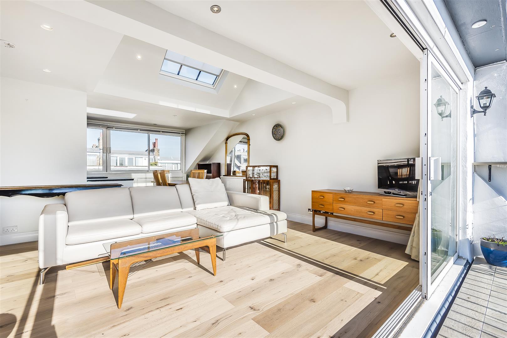 Carlingford Road, Hampstead, NW3 1RY