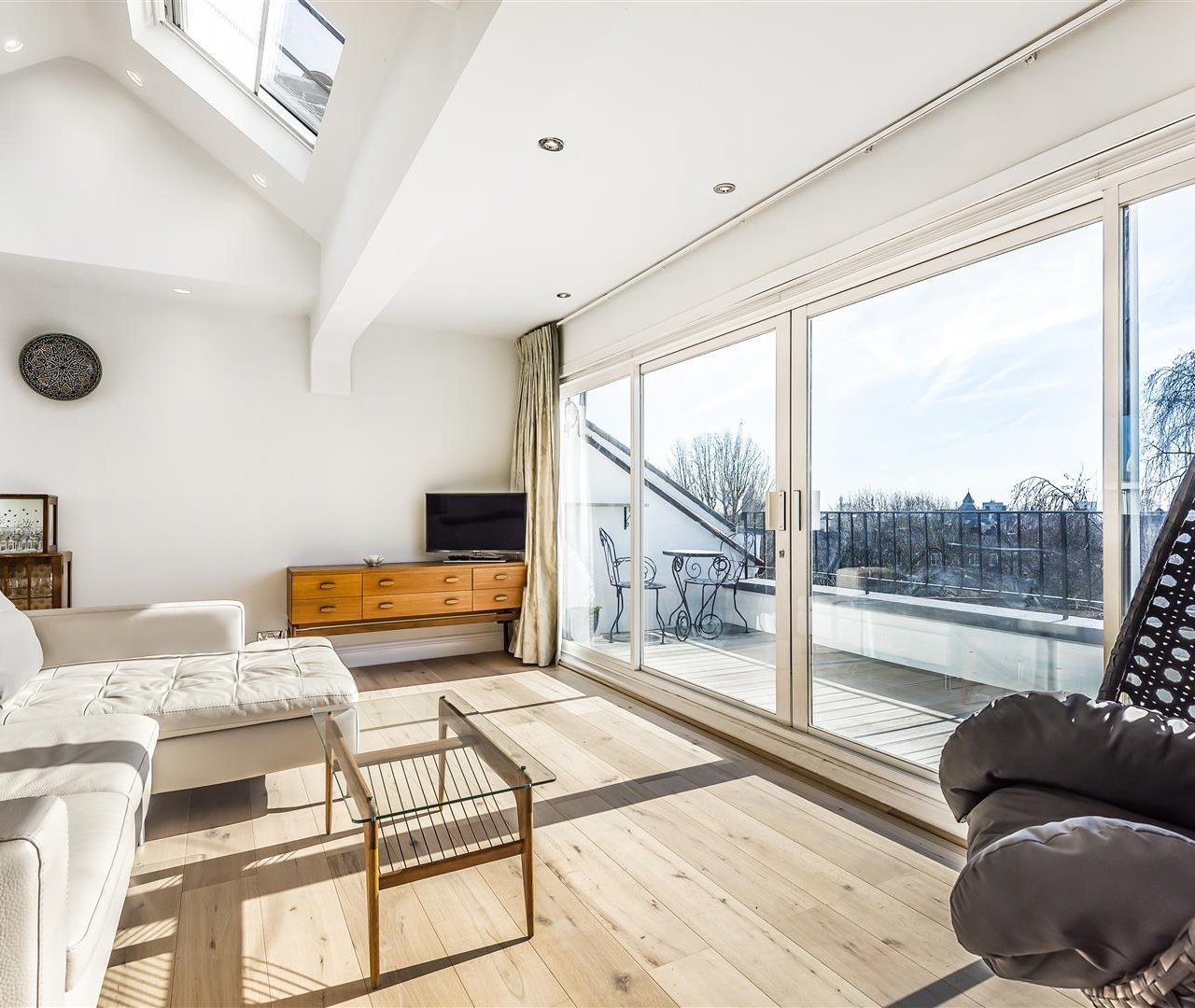 Carlingford Road, Hampstead, NW3 1RY